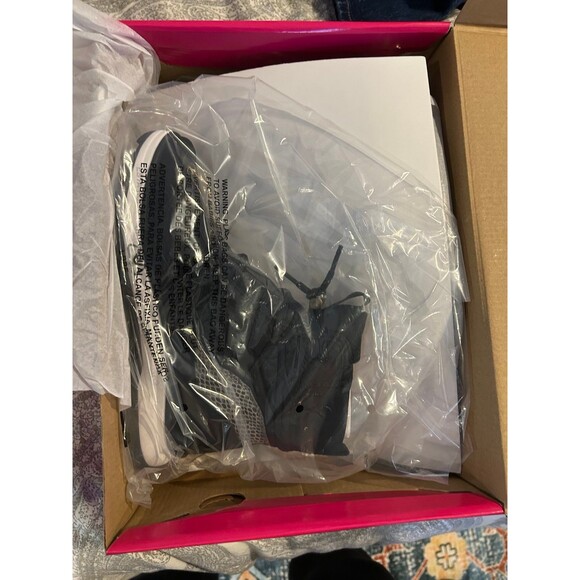 Brand new in box size 7 Wide Black Ryka Winter Boot. - Picture 7 of 7